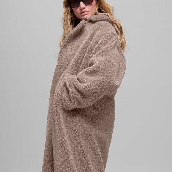 Alo Yoga Oversized Sherpa Trench Chai Latte - Picture 2 of 4